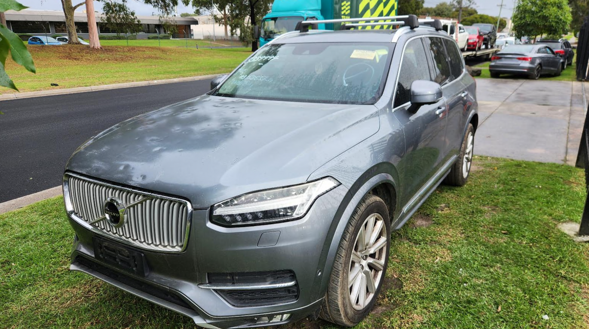 Volvo XC90