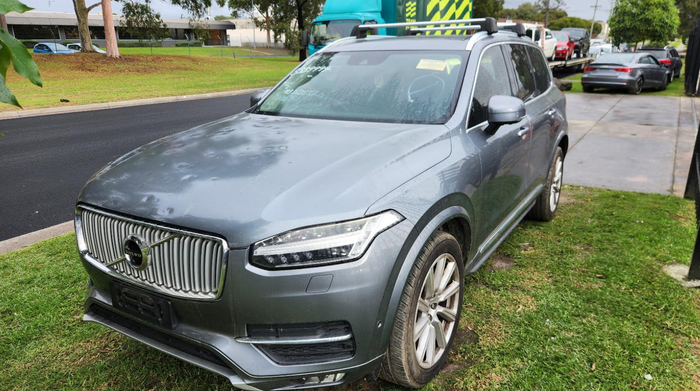 Volvo XC90
