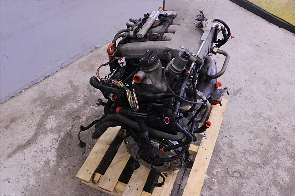 VOLKSWAGEN, CARAVELLE, PETROL, 2.0, AXA CODE, T5, 08/04-02/10, 2004, ENGINE